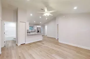 24172 NW Aspen Ln, Dunnellon, FL 34431 - Photo 4