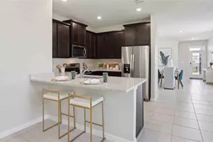 8585 Pinecrest Trl, Wildwood, FL 34785 - Photo 6