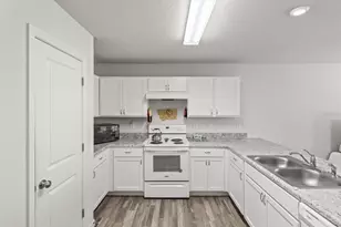 3332 Lambert Ave, Spring Hill, FL 34608 - Photo 10