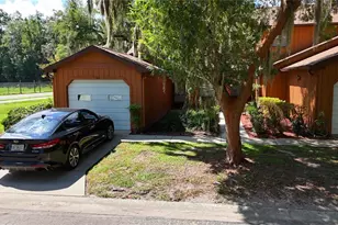 2701 NE 10th St, Ocala, FL 34470 - Photo 2