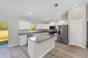 205 W Ruska Pl, Citrus Springs, FL 34434 - Photo 2