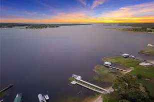 10745 SE Sunset Harbor Rd, Summerfield, FL 34491 - Photo 2