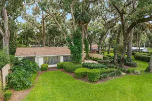 10745 SE Sunset Harbor Rd, Summerfield, FL 34491 - Photo 2