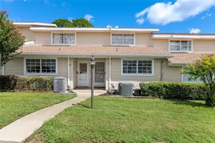 11001 SE Sunset Harbor Rd, Summerfield, FL 34491 - Photo 4