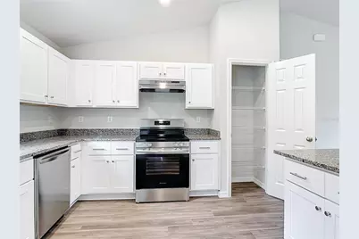 2526 Rock Creek Drive, Port Charlotte, FL 33948 - Photo 4