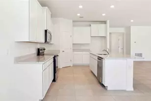 6056 SW 46th Dr, Gainesville, FL 32608 - Photo 14