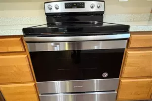 107 6th St NE, Largo, FL 33770 - Photo 12