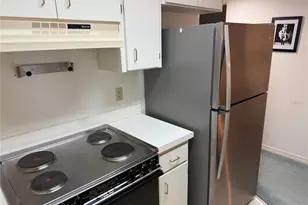 857 SE Mayo Dr, Crystal River, FL 34429 - Photo 12