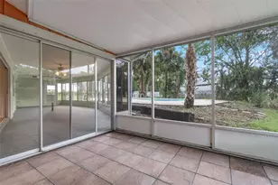 522 SE Paradise Point Rd, Crystal River, FL 34429 - Photo 40