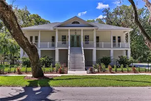 130 NE Crystal St, Crystal River, FL 34428 - Photo 1