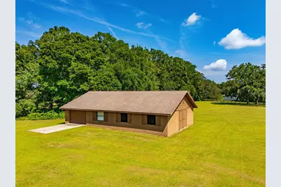 9901 SW 67th Terrace, Ocala, FL 34476 - Photo 2