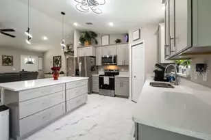 156 Juniper Cir, Ocala, FL 34480 - Photo 8