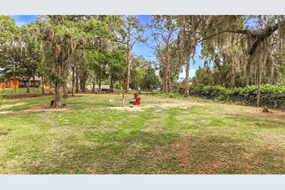 401 S Pine Avenue, Inverness, FL 34452 - Photo 32