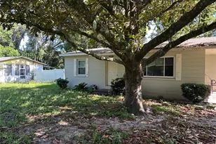 1621 NE 29th St, Ocala, FL 34479 - Photo 1