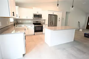 24433 NW Tamarind Ln, Dunnellon, FL 34431 - Photo 12