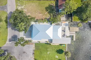 202 NE 2nd Ave, Crystal River, FL 34429 - Photo 16