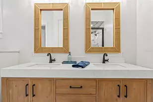 202 NE 2nd Ave, Crystal River, FL 34429 - Photo 56