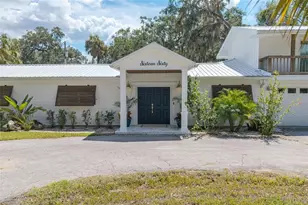 1660 NW 19th St, Crystal River, FL 34428 - Photo 2