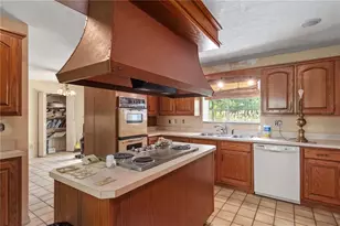 12049 NE 8th Ct, Ocala, FL 34479 - Photo 14