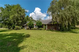 12049 NE 8th Ct, Ocala, FL 34479 - Photo 2