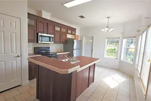 40220 Bowtie Dr, Lady Lake, FL 32159 - Photo 16