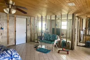 2221 S Waterman Dr, Crystal River, FL 34429 - Photo 8