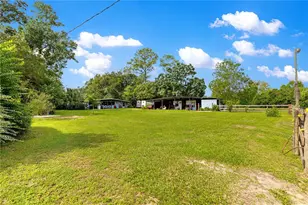 8221 SE 126th Pl, Belleview, FL 34420 - Photo 2
