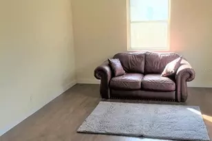 762 60th Ave NE, Saint Petersburg, FL 33703 - Photo 6