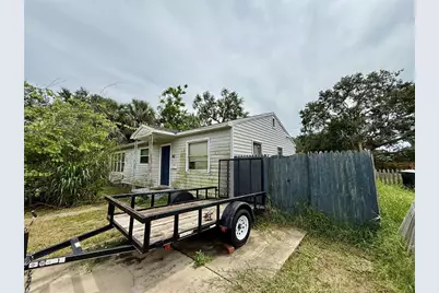 762 60th Avenue NE, Saint Petersburg, FL 33703 - Photo 4