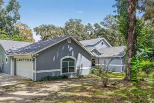 25 Lake Wood Cir, Ocala, FL 34482 - Photo 2