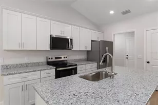 1086 W Anderson Ln, Citrus Springs, FL 34434 - Photo 16