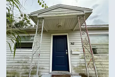762 60th Avenue NE, Saint Petersburg, FL 33703 - Photo 2