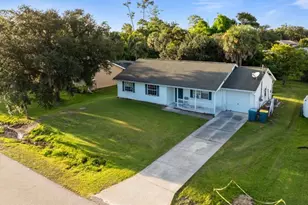 20424 Calder Ave, Port Charlotte, FL 33954 - Photo 6