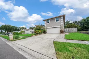 2589 Knoll St W, Palm Harbor, FL 34683 - Photo 2