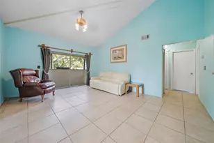 2923 Lichen Ln, Clearwater, FL 33760 - Photo 4