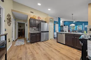 1120 NE 22nd Ct, Gainesville, FL 32641 - Photo 14