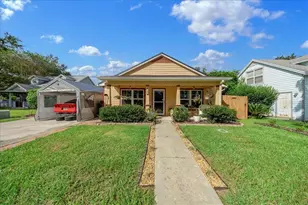 1120 NE 22nd Ct, Gainesville, FL 32641 - Photo 2