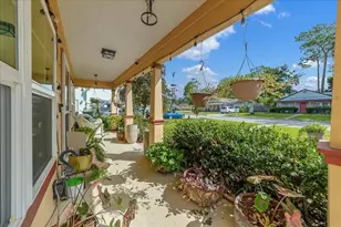 1120 NE 22nd Ct, Gainesville, FL 32641 - Photo 4