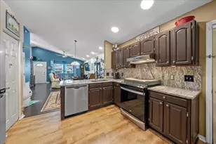 1120 NE 22nd Ct, Gainesville, FL 32641 - Photo 10