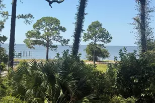 17 S Bay Shore Dr, Eastpoint, FL 32328 - Photo 8