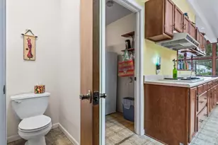 17 S Bay Shore Dr, Eastpoint, FL 32328 - Photo 26