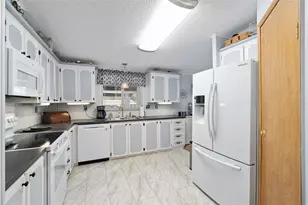 16681 SE 96th Ct, Summerfield, FL 34491 - Photo 14