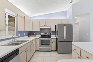 17903 SE 106th Ct, Summerfield, FL 34491 - Photo 10