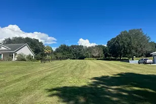 15365 SE 140th Avenue Rd, Weirsdale, FL 32195 - Photo 1