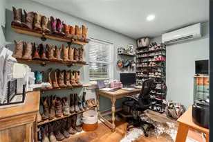 23220 NW 27 St, Morriston, FL 32668 - Photo 18