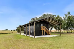 23220 NW 27 St, Morriston, FL 32668 - Photo 2