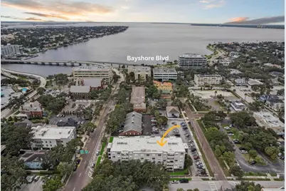 406 W Azeele Street #405, Tampa, FL 33606 - Photo 2