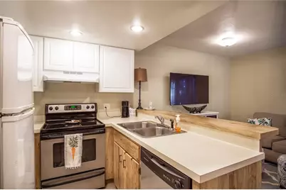 20800 River Drive #A16, Dunnellon, FL 34431 - Photo 4