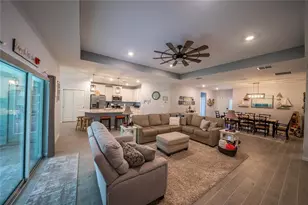 19630 SW 77th Pl, Dunnellon, FL 34432 - Photo 2