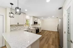 9310 NW 10th Pl, Gainesville, FL 32606 - Photo 18